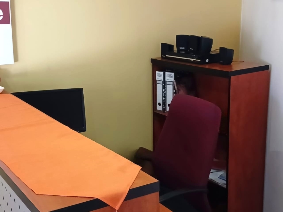 8 Bedroom Property for Sale in Cashan North West